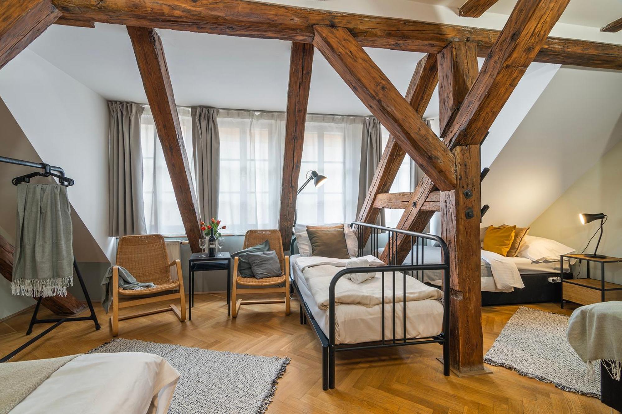 Charles Bridge Historical Apts By Michal&Friends Πράγα Εξωτερικό φωτογραφία