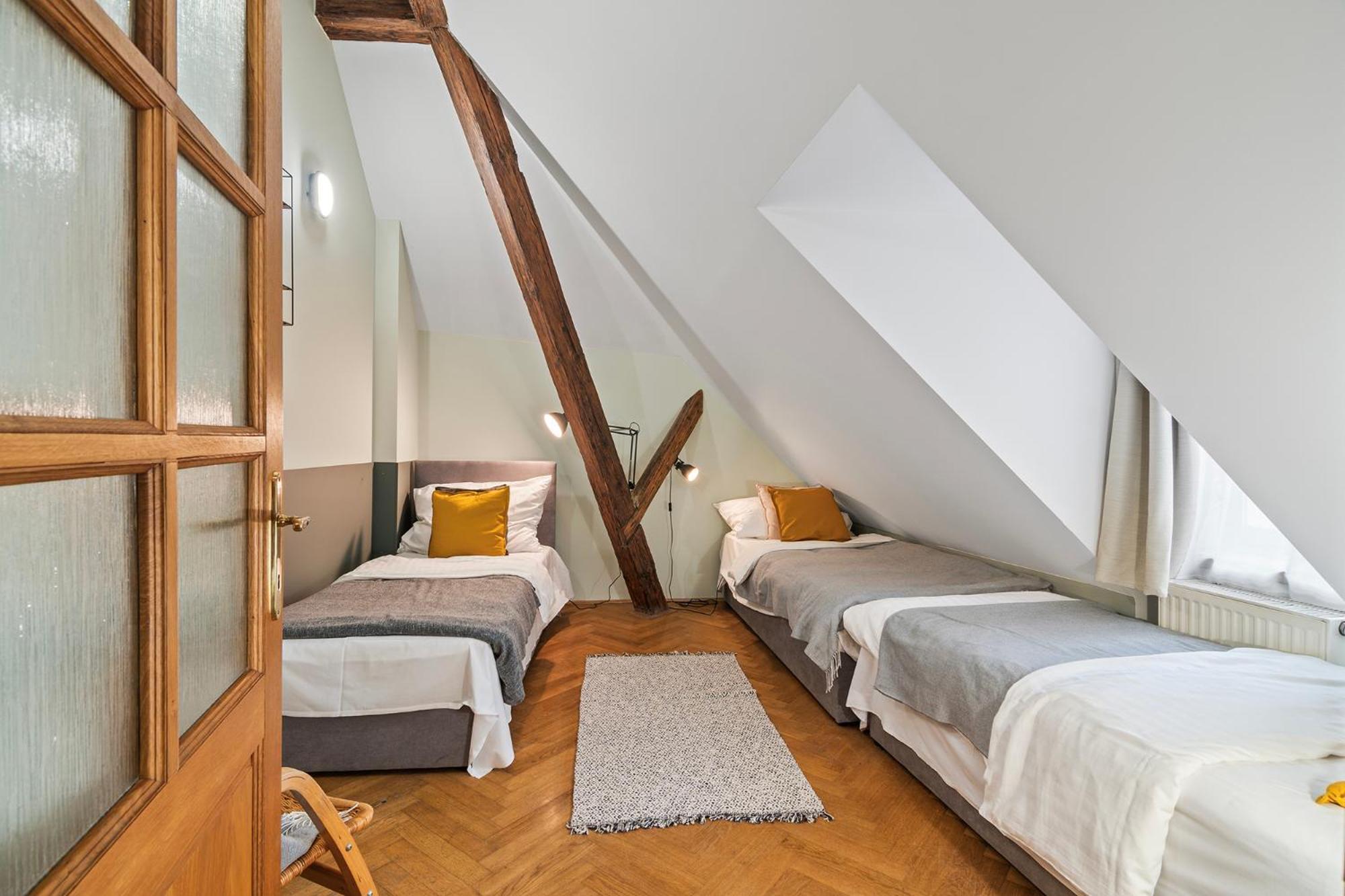 Charles Bridge Historical Apts By Michal&Friends Πράγα Εξωτερικό φωτογραφία