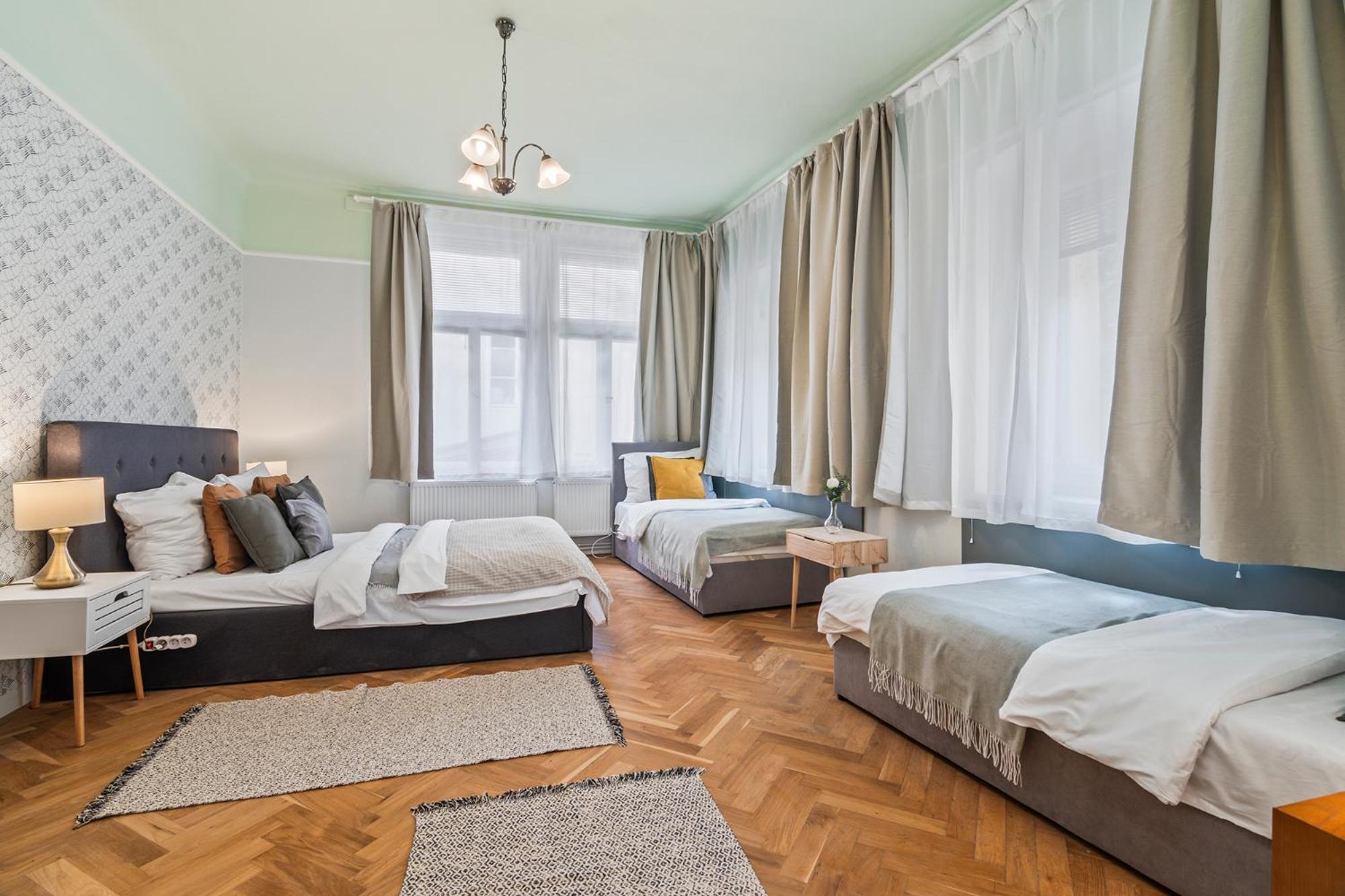 Charles Bridge Historical Apts By Michal&Friends Πράγα Εξωτερικό φωτογραφία