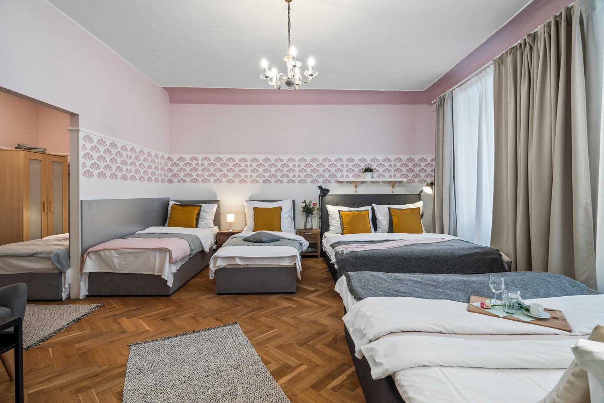 Charles Bridge Historical Apts By Michal&Friends Πράγα Εξωτερικό φωτογραφία