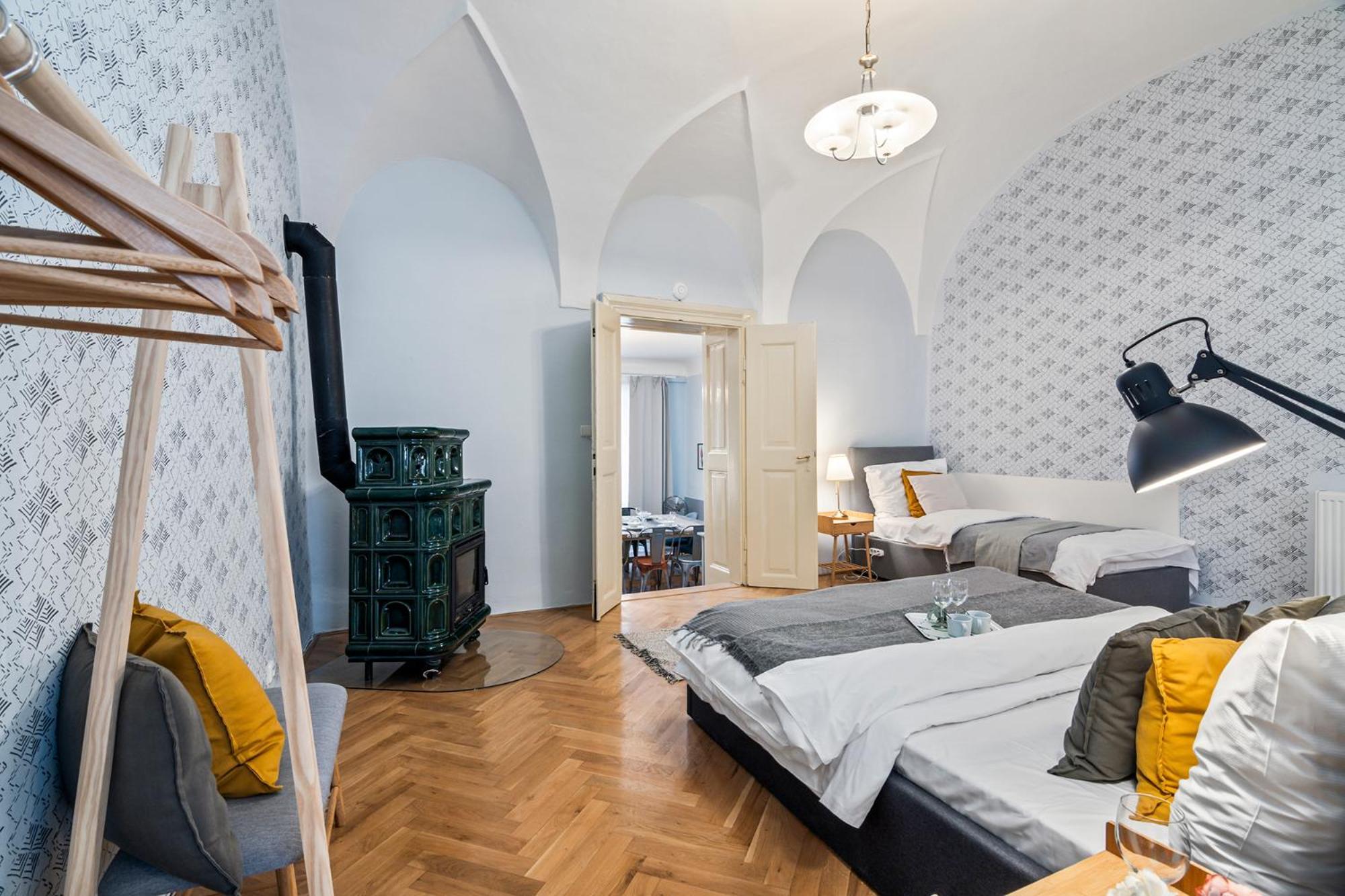 Charles Bridge Historical Apts By Michal&Friends Πράγα Εξωτερικό φωτογραφία
