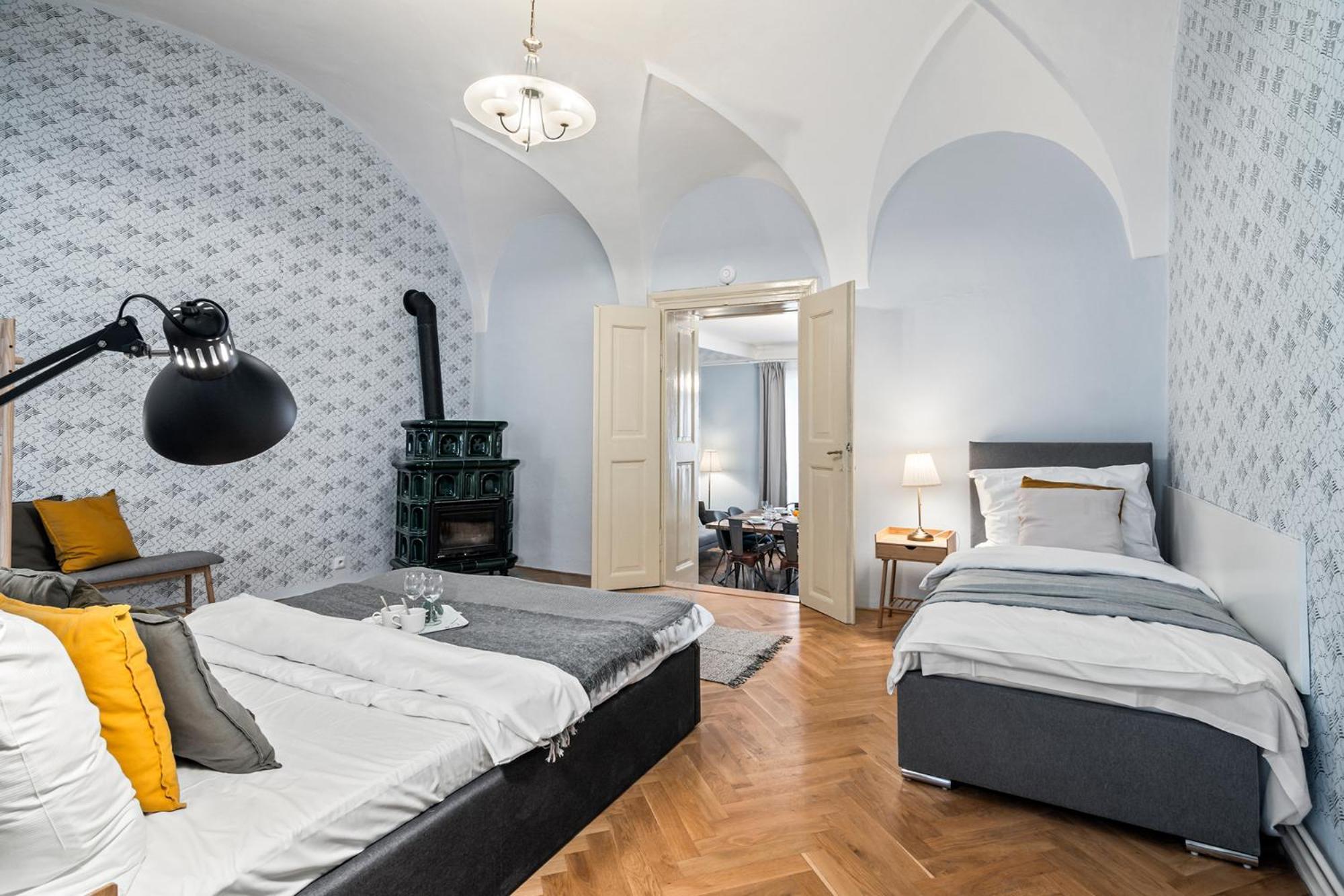 Charles Bridge Historical Apts By Michal&Friends Πράγα Εξωτερικό φωτογραφία
